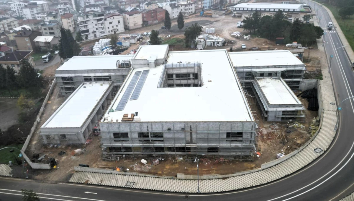 B&uuml;y&uuml;kakın, &ccedil;alışmaları bizzat inceledi