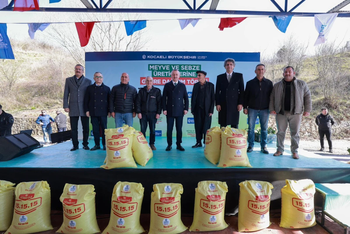 B&uuml;y&uuml;kakın: &ldquo;&Ccedil;ift&ccedil;imizin, &uuml;reticimizin  her zaman yanındayız&rdquo;