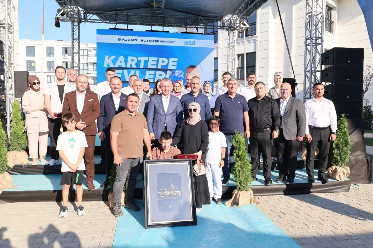 B&uuml;y&uuml;kşehir 144 aileyi daha ev sahibi yaptı