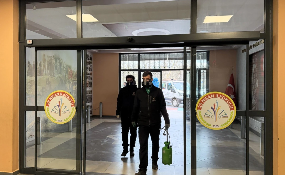 B&uuml;y&uuml;kşehir, yarıyıl tatilinde 689 okulu ila&ccedil;ladı