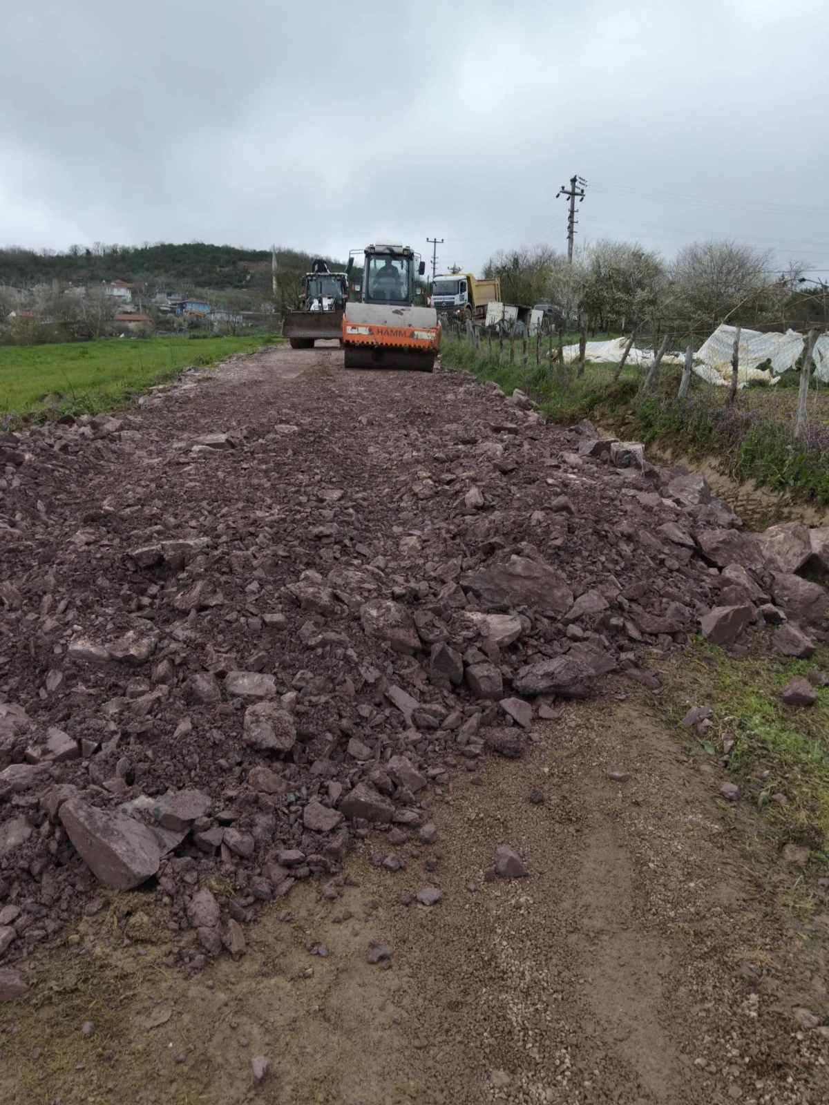 B&uuml;y&uuml;kşehir&rsquo;den bozulan yollara hızlı m&uuml;dahale