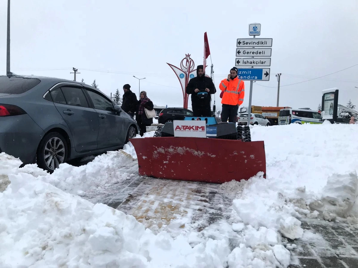 B&uuml;y&uuml;kşehir&rsquo;den karla m&uuml;cadelede robotik teknoloji
