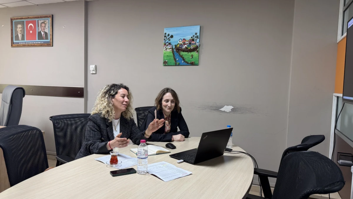 B&uuml;y&uuml;kşehir&rsquo;in sosyal hizmet modeli akademiye taşındı