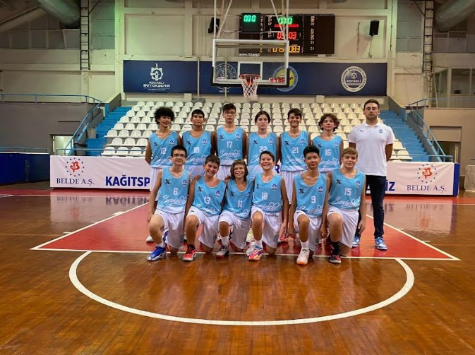 Çayırova Belediyesi, basketbol altyapıda da doludizgin