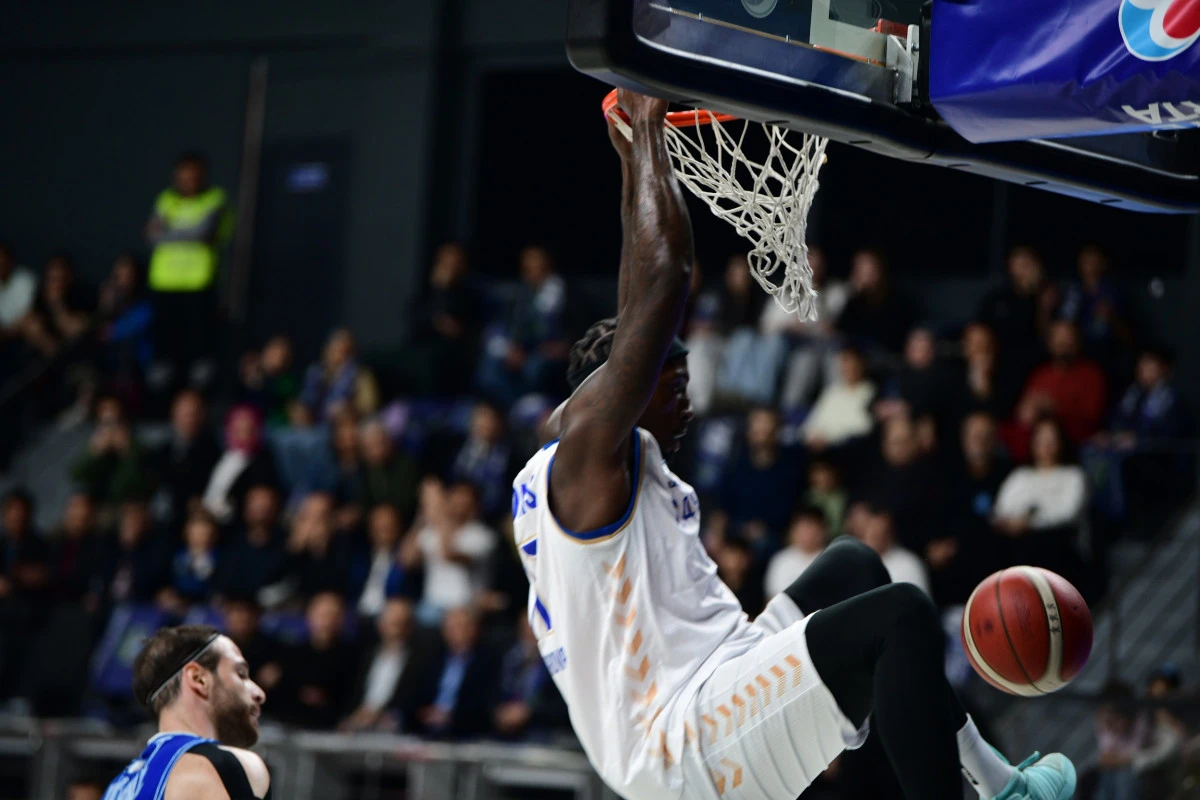 &Ccedil;ayırova Belediyesi, Kağıtspor&rsquo;u mağlup etti