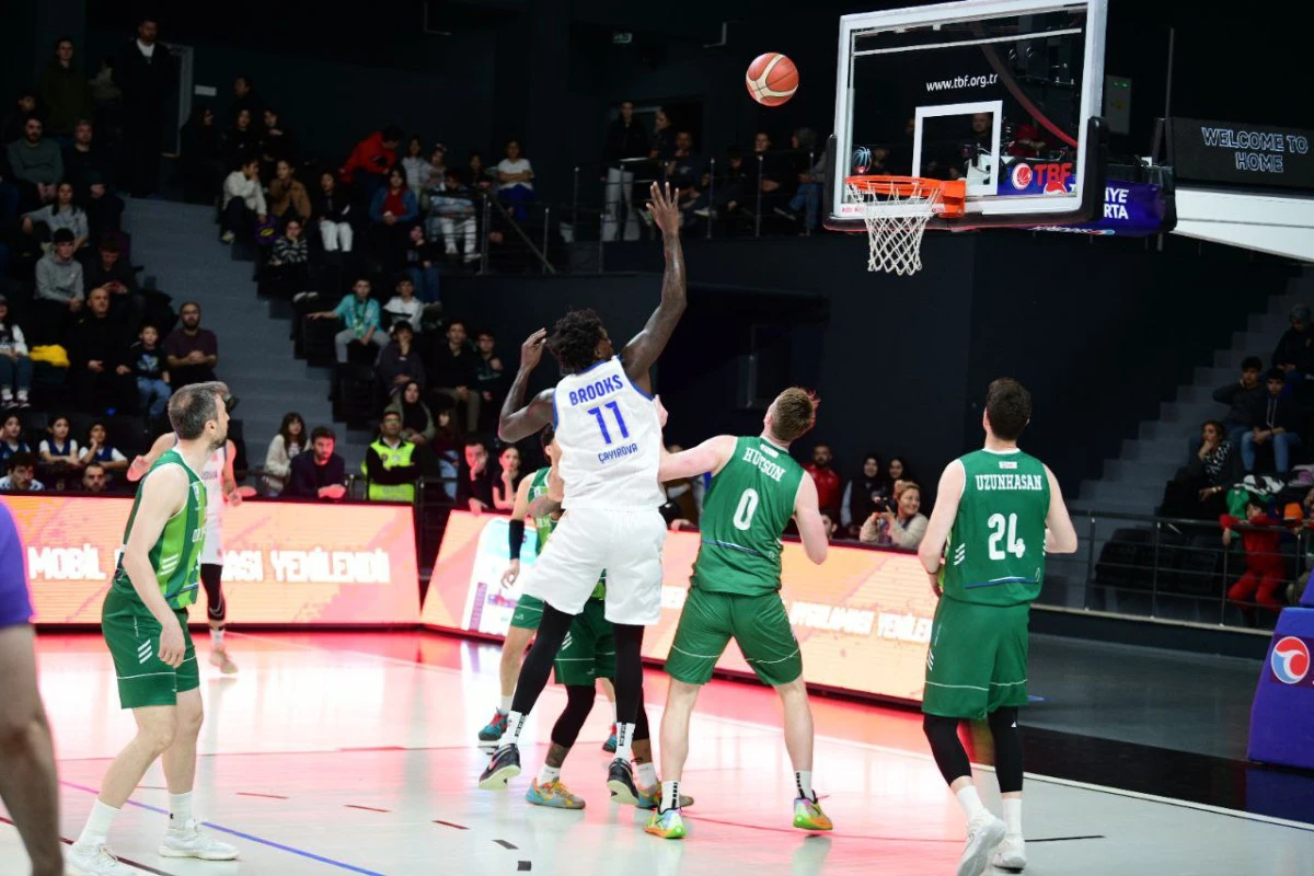 &Ccedil;ayırova Belediyesi, OGM Ormanspor&rsquo;u rahat ge&ccedil;ti