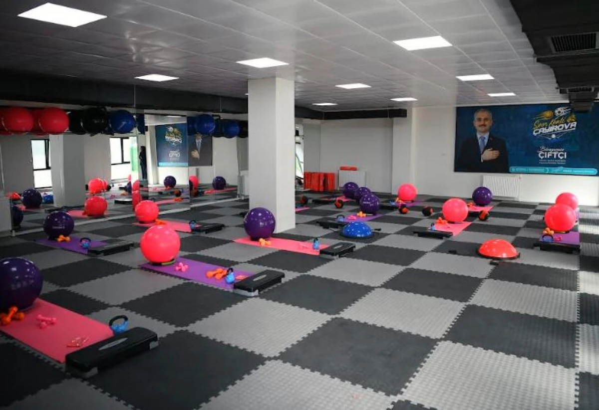 &Ccedil;ayırova Belediyesi pilates kurslarına ilgi b&uuml;y&uuml;k