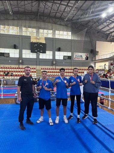Çayırova Belediyesi sporcularından 4 madalya daha