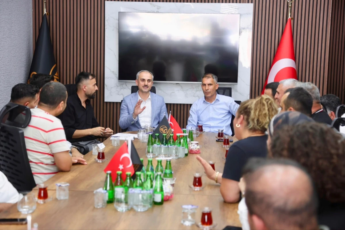 &Ccedil;ayırova M&uuml;teahhitler Birliği'nde Sekt&ouml;r Buluşması