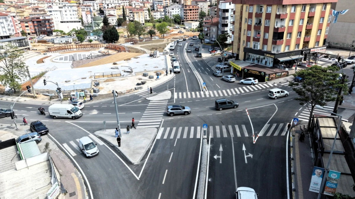 &Ccedil;ayırova&rsquo;daki kavşakta B&uuml;y&uuml;kşehir imzası