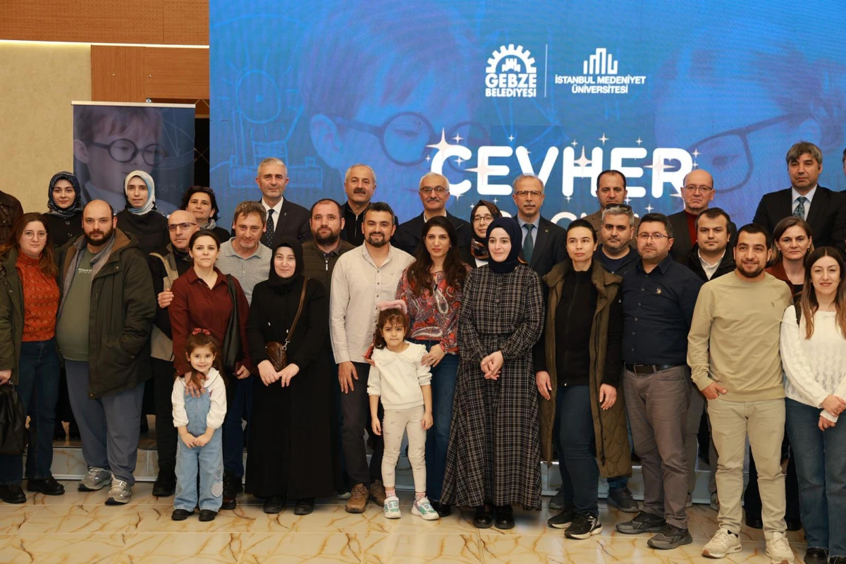 CEVHER &Ccedil;OCUK KAPILARINI A&Ccedil;TI