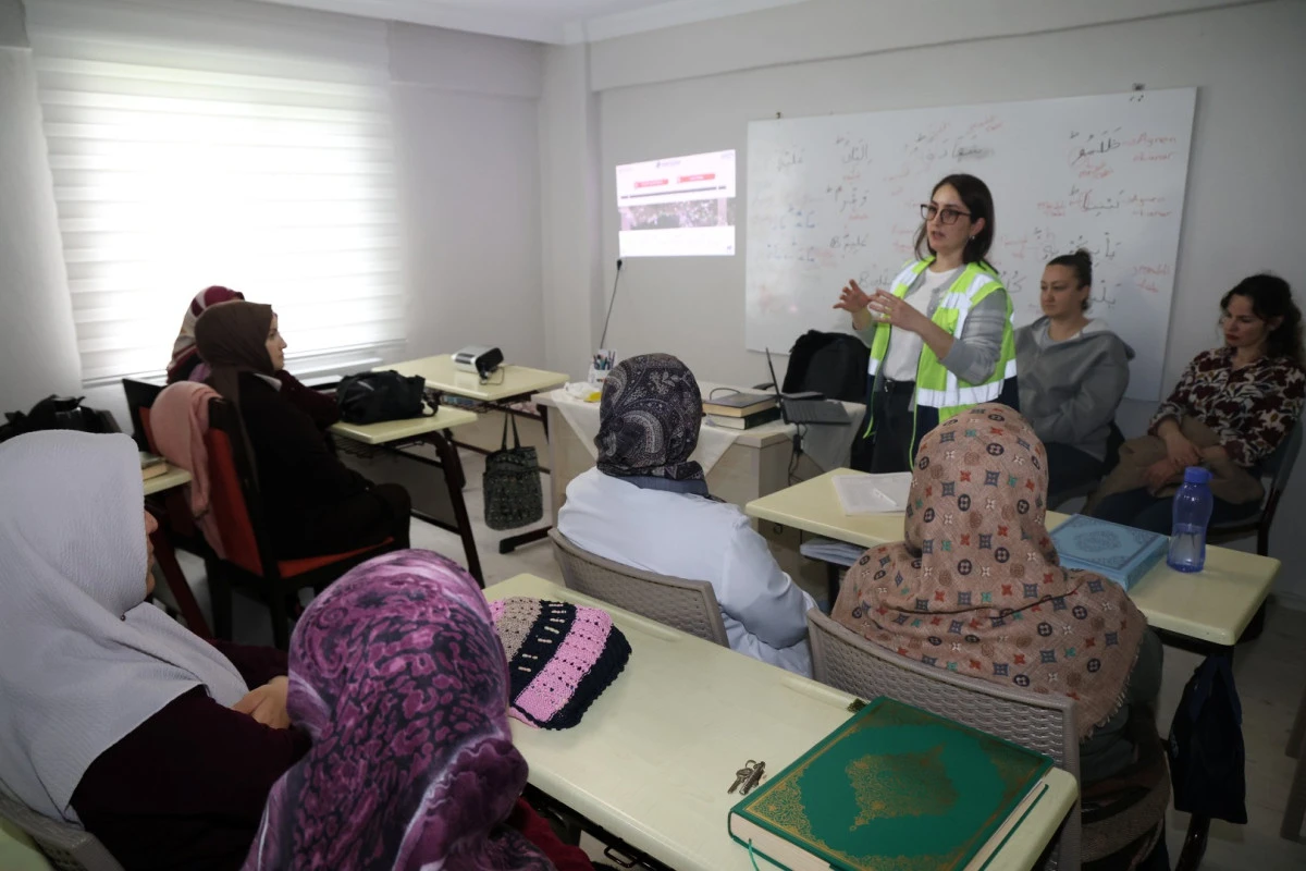 &Ccedil;evresel etkiler ve &ccedil;&ouml;z&uuml;m s&uuml;reci anlatıldı