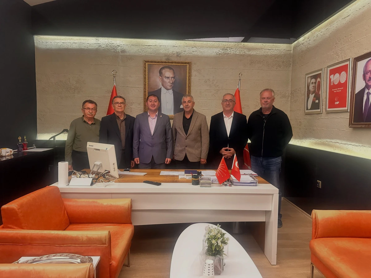 CHP Kocaeli İl Y&ouml;netiminden &Ccedil;ayırova İl&ccedil;e Başkanlığına Ziyaret