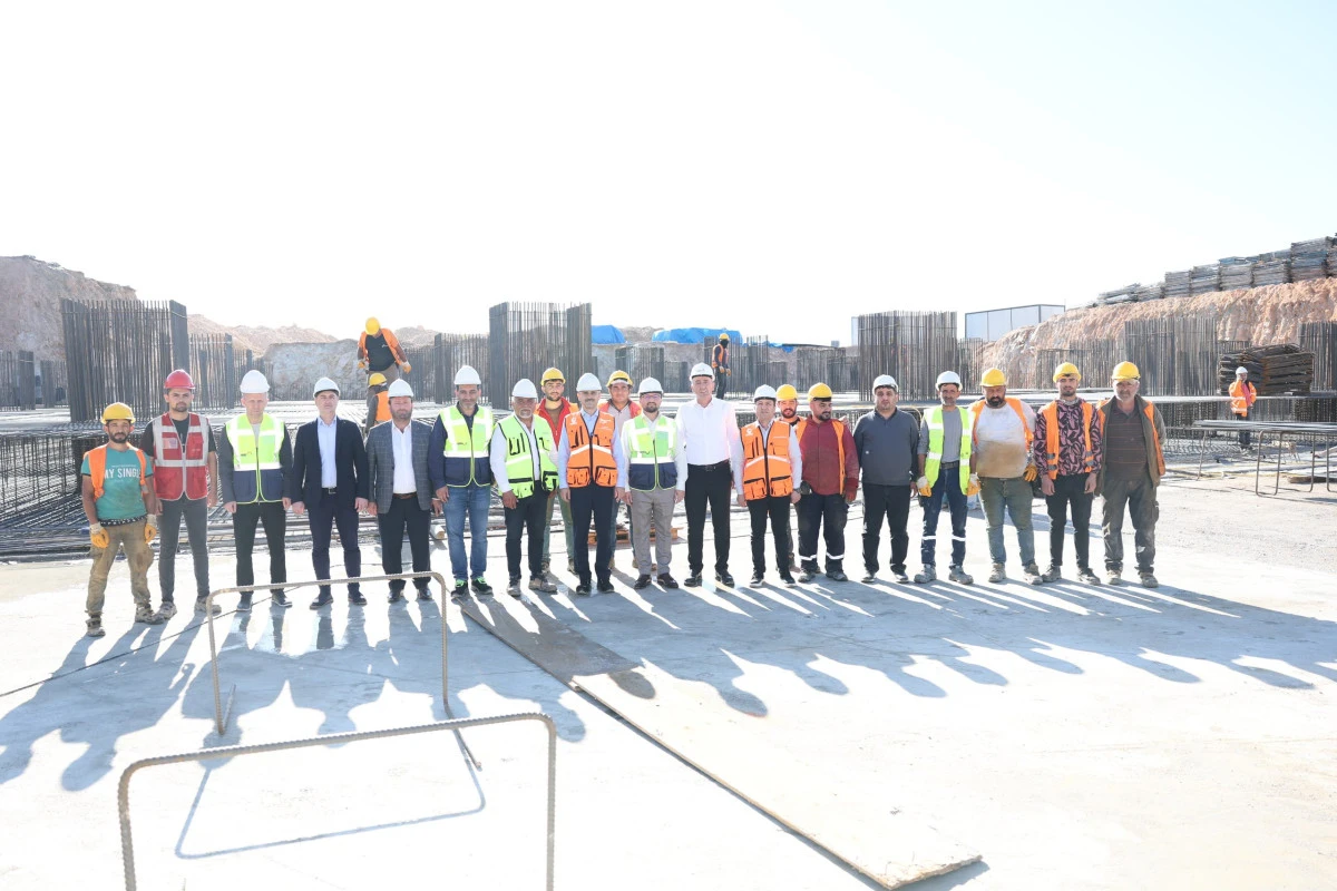 Çiftçi’den Çayırova Devlet Hastanesi inşaatında inceleme