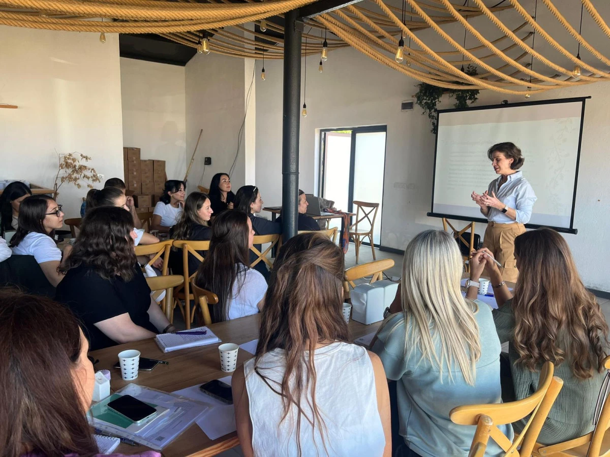 Çınar Çocuk Evi öğretmenleri yeni döneme  eğitim ve motivasyon kampıyla başladı