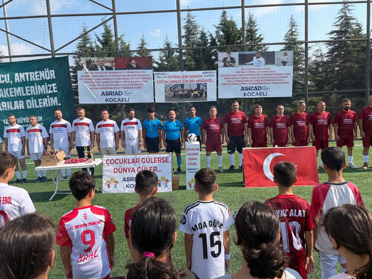 &lsquo;&rsquo; &Ccedil;ocuklar g&uuml;lerse d&uuml;nya g&uuml;ler &lsquo;&rsquo;