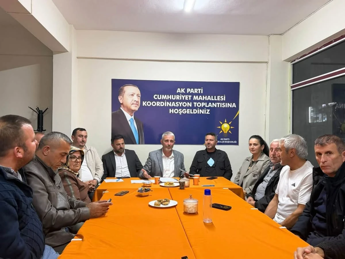 Cumhuriyet Mahallesi Teşkilat Toplantısında &Ccedil;alışmalar Değerlendirildi