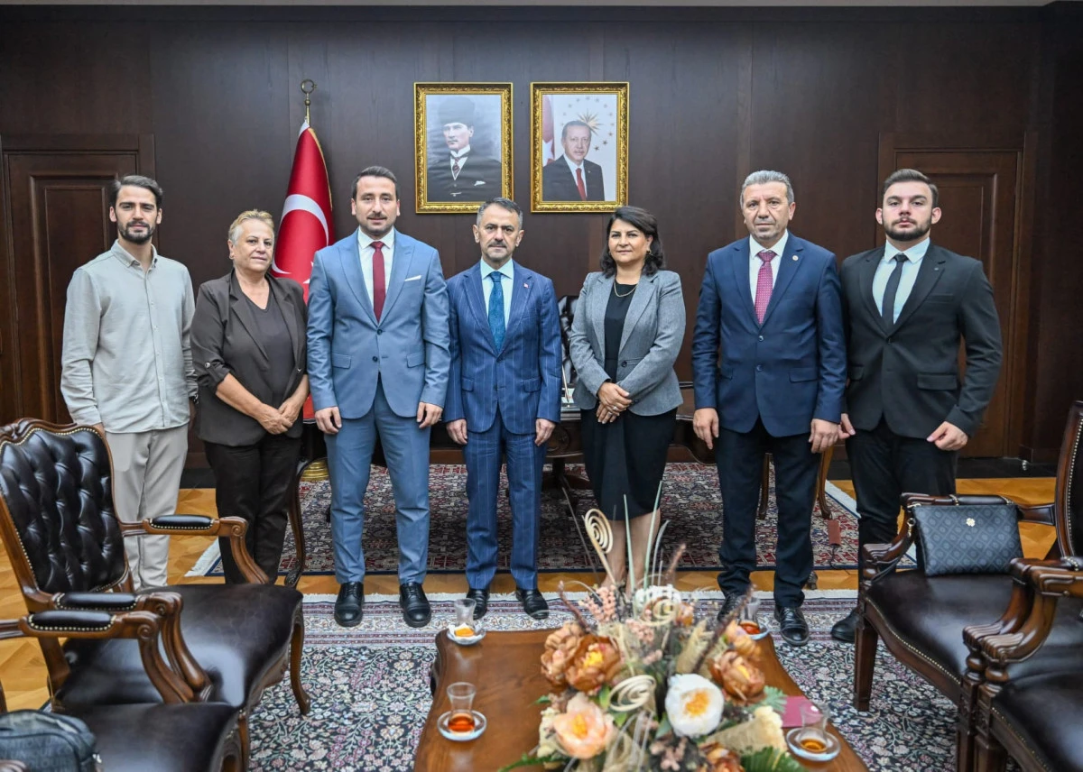 Darıca Arama ve Kurtarma Derneğinden Vali İlhami Aktaşa Davet