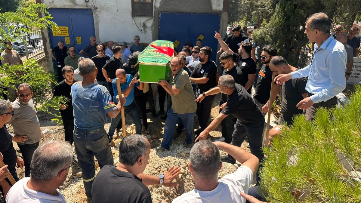 Darıca Halk Eğitim Merkezi M&uuml;d&uuml;r&uuml; Mustafa Sağdı&ccedil;'ın Cenazesi Dualarla Uğurlandı