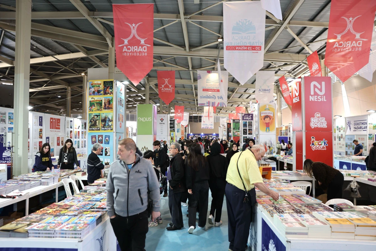 Darıca Kitap Fuarı, kitapseverlerle doldu taştı &Ouml;zellikle ileti dizisindeki kişilerden dolayı &ouml;nemli. Gmail &uuml;r&uuml;n&uuml;ne bu ileti dizisinin &ouml;nemli olmadığını &ouml;ğretmek i&ccedil;in tıklayın.