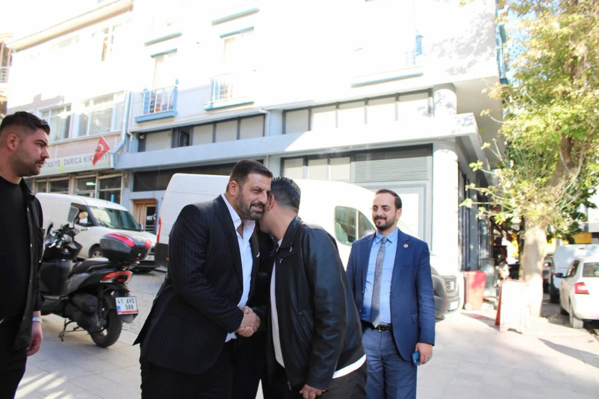 DARICA MERKEZDE ESNAF VE MİLLET BULUŞMASI: BAŞKAN YAVUZ FURUNCİ SAHADAYDI!
