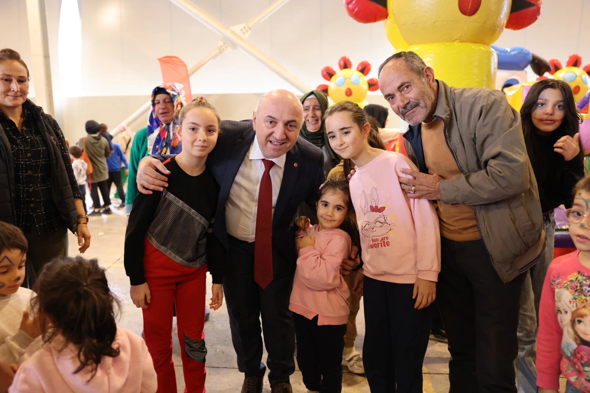 Darıca&rsquo;da Babalar G&uuml;n&uuml;&rsquo;ne &Ouml;zel Anlamlı Program