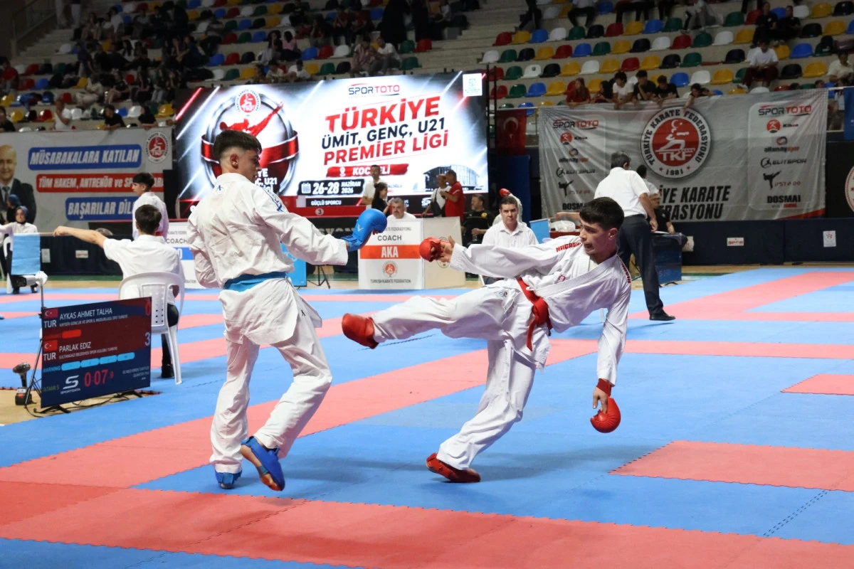 Dev karate organizasyonu Kocaeli'de başladı