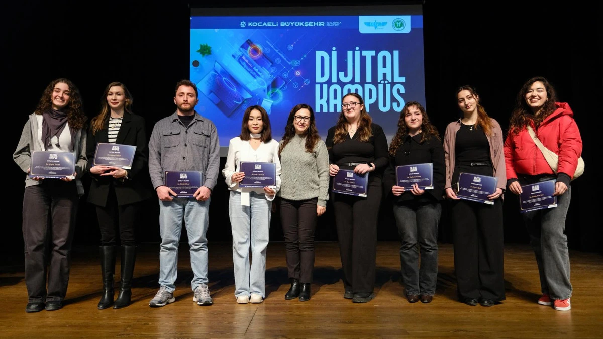 Dijital Kamp&uuml;s&rsquo;te yetişen 235 gen&ccedil; sertifikalarını aldı