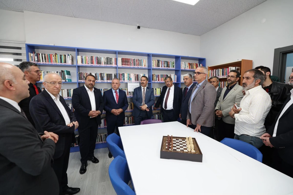 Dilovası K&ouml;seler Halk K&uuml;t&uuml;phanesi, D&uuml;zenlenen T&ouml;renle A&ccedil;ıldı