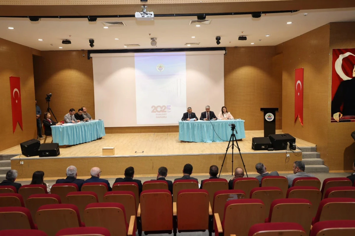 DİLOVASI NİSAN AYI MECLİSİ GER&Ccedil;EKLEŞTİRİLDİ