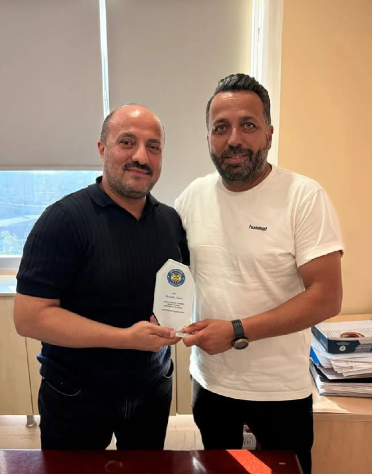 Dilovası Spor&rsquo;dan Bedrettin Şimşek&rsquo;e Teşekk&uuml;r Plaketi