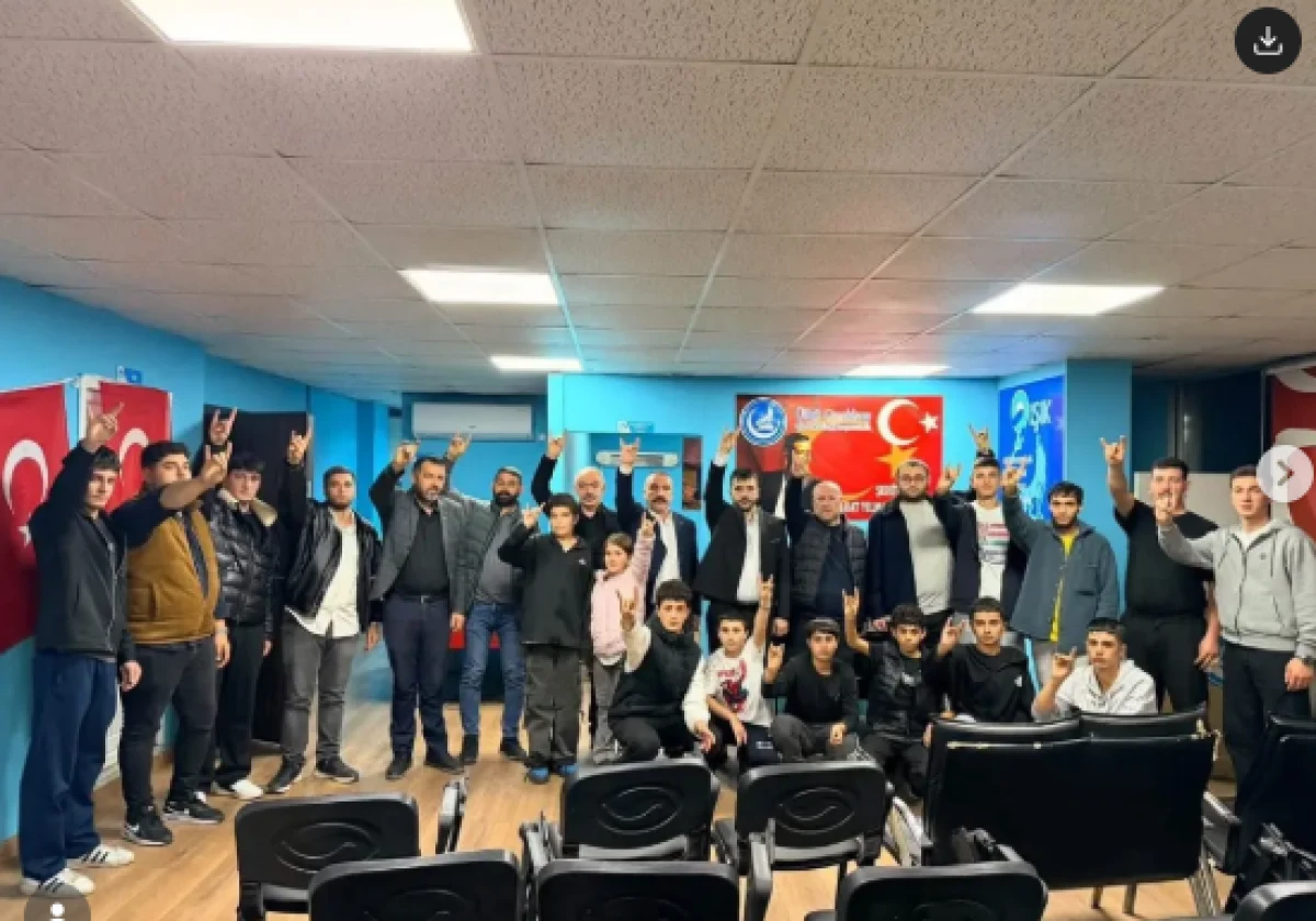 Dilovası&rsquo;nda Anlamlı Buluşma: MHP İl&ccedil;e Y&ouml;netimi &Uuml;lk&uuml; Ocakları&rsquo;nın Kur&rsquo;an-ı Kerim Tilavetine Katıldı