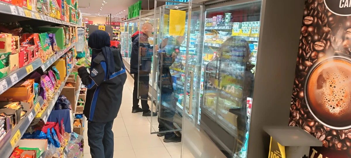 DİLOVASI'NDA MARKETLERE SIKI DENETİM