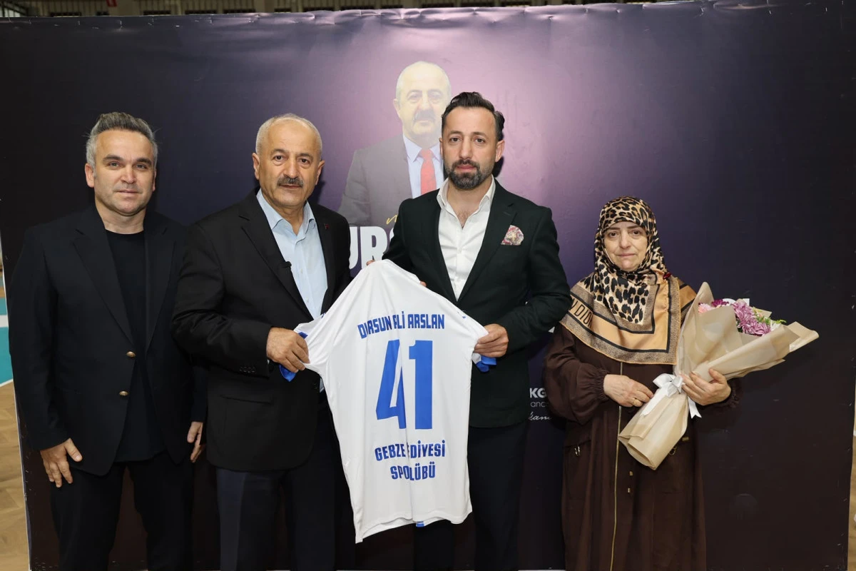 Dursun Ali Arslan Turnuvası Gebze&rsquo;de başladı