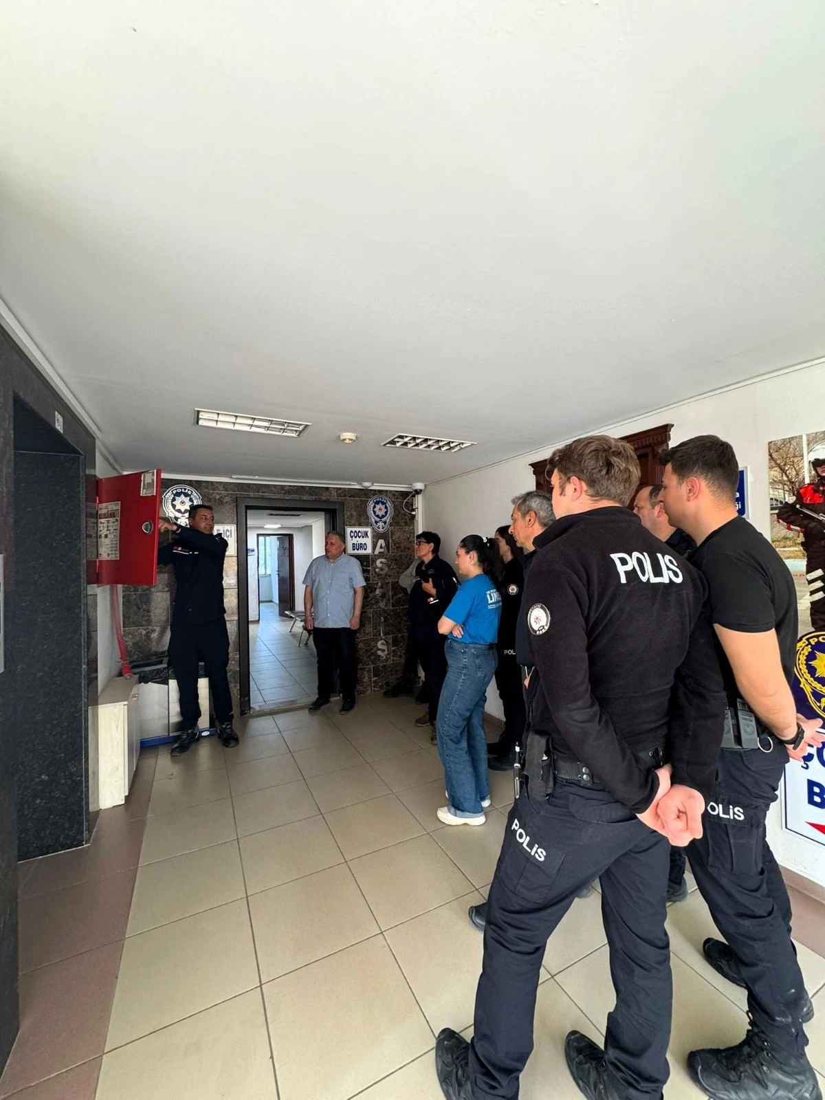 Emniyet g&uuml;&ccedil;leri afetlere karşı hazır kıta