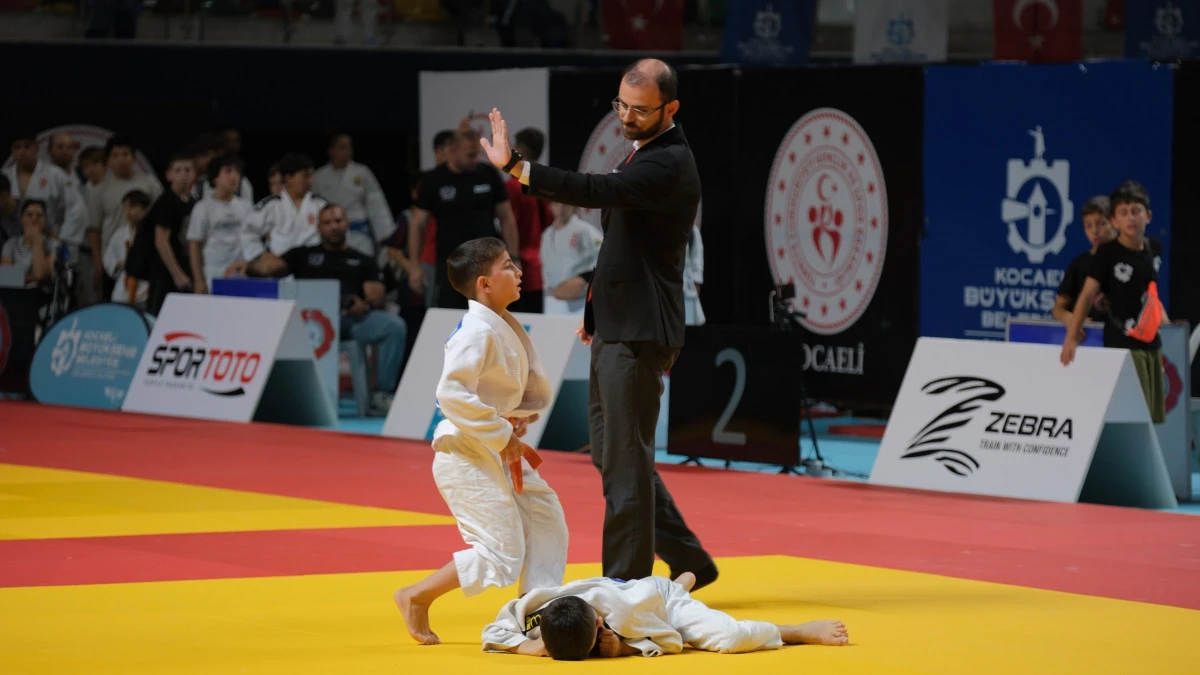 Emre Yazgan anısına ger&ccedil;ekleştirildi;  &lsquo;Sporun Başkenti Kocaeli&rsquo;de judo coşkusu