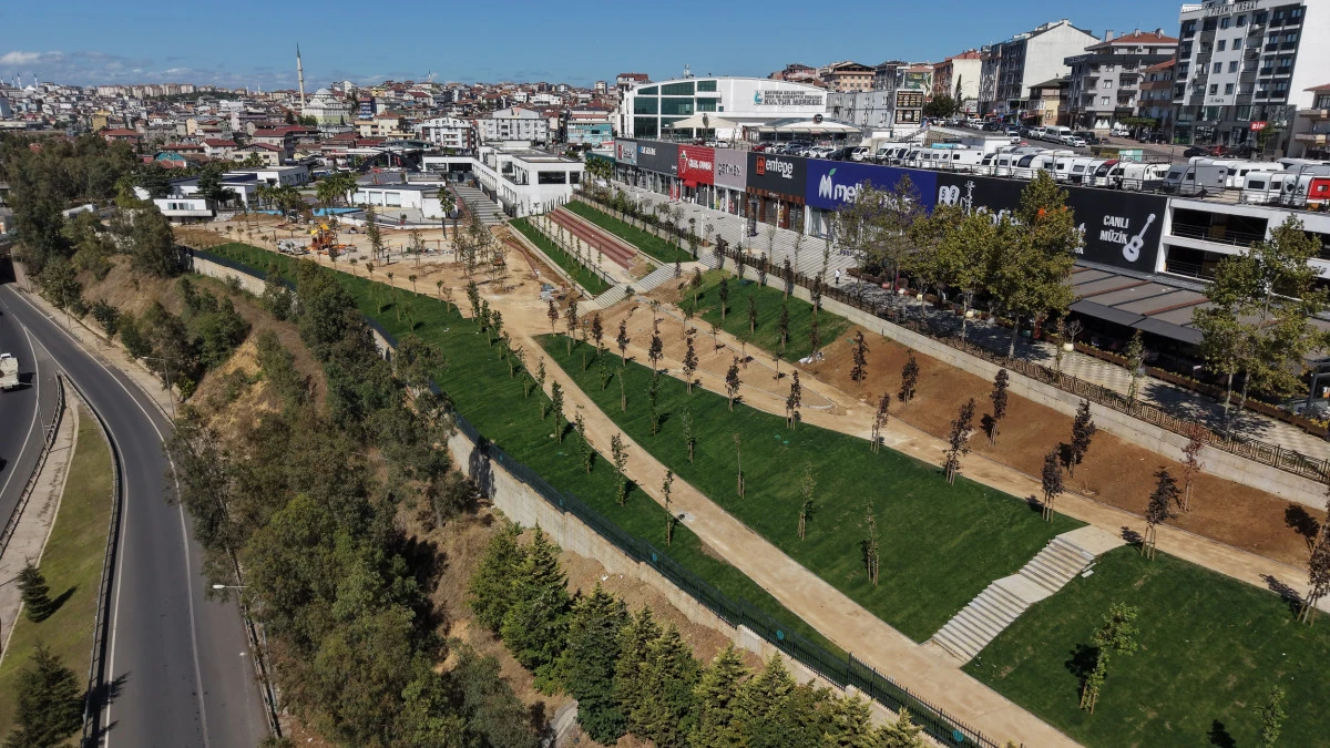 Fatih Sultan Mehmet Parkı&rsquo;ndaki &ccedil;alışmalarda sona doğru