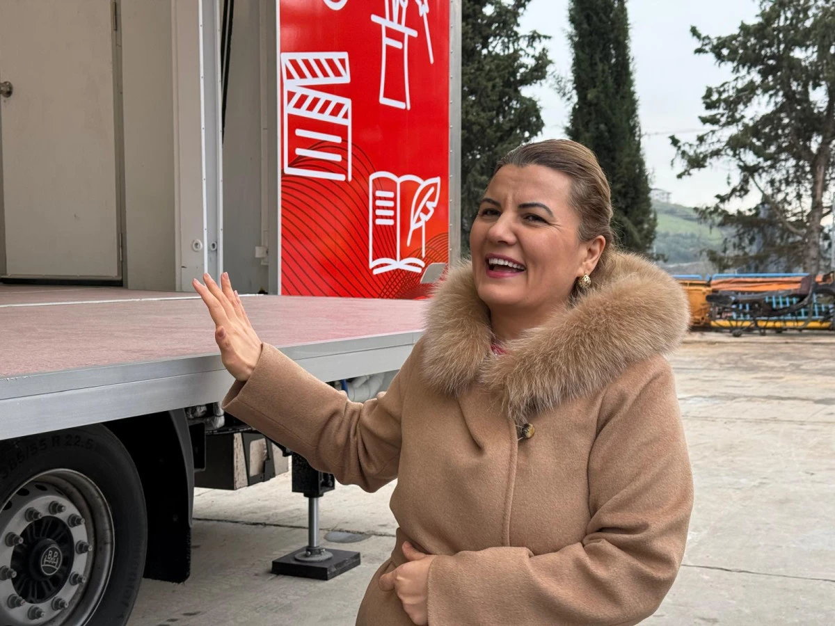 Fatma Başkan&rsquo;dan dev tasarruf hamlesi: "SAHNE İZMİT&rsquo;İN, TASARRUF HALKIN"