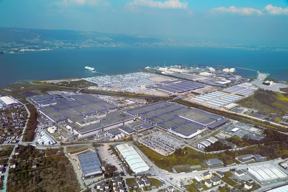 Ford Otosan, Kocaeli Fabrikalarında Enerji Y&ouml;netimini  Yapay Zek&acirc; ile D&ouml;n&uuml;şt&uuml;r&uuml;yor: MEGA AI APEM