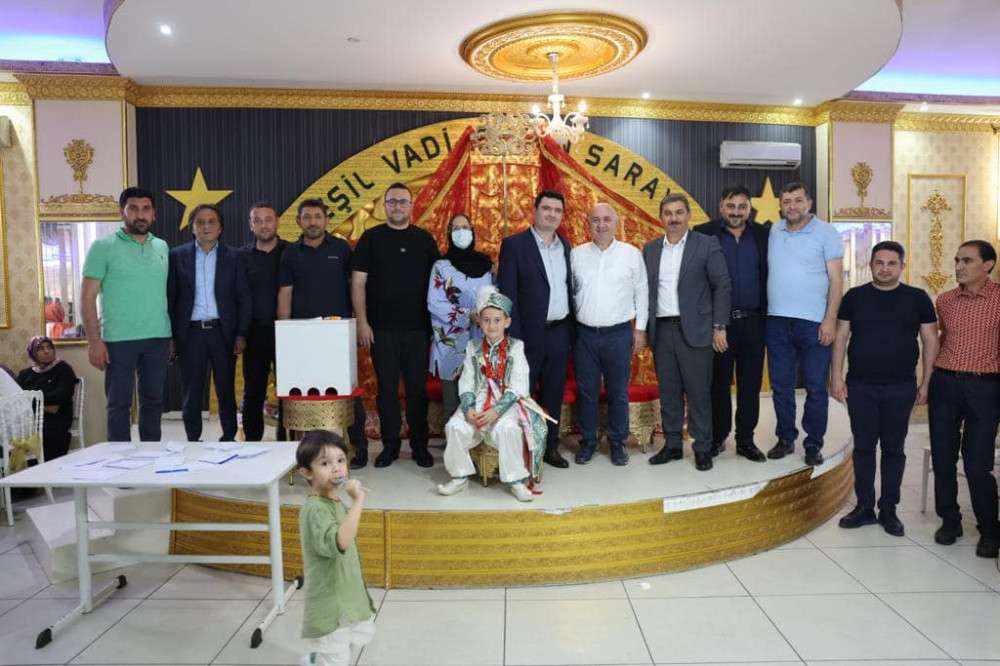 Furkan Uğur Eşitti oğlunu sünnet ettirdi