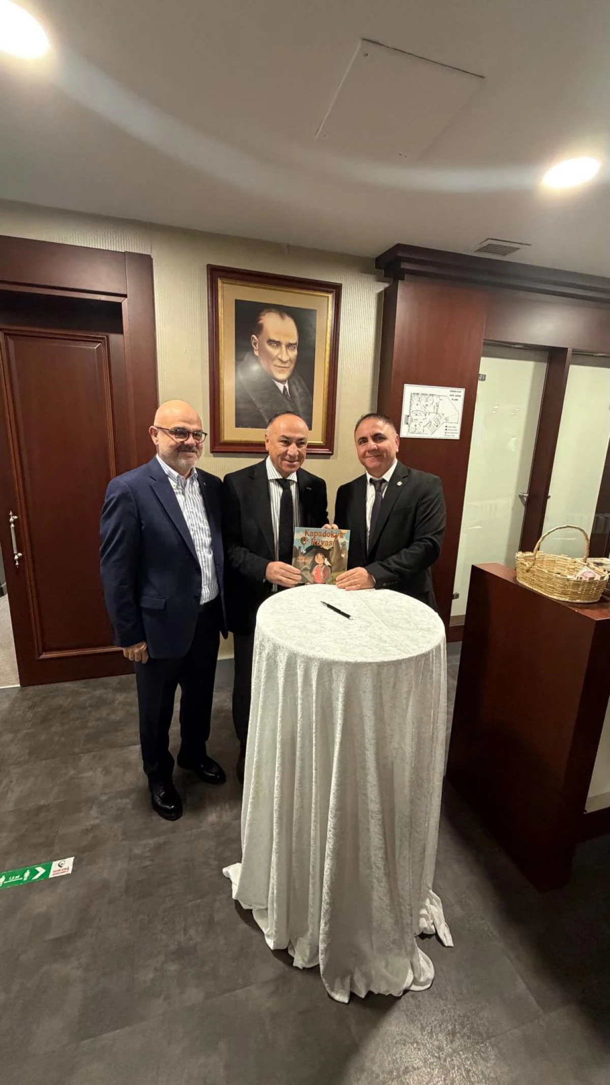 Gazeteci Yazar Levent Altun&rsquo;dan &Ccedil;ocuklara Masalsı Hediye:  &lsquo;Kapadokya R&uuml;yası&rsquo; Tanıtıldı