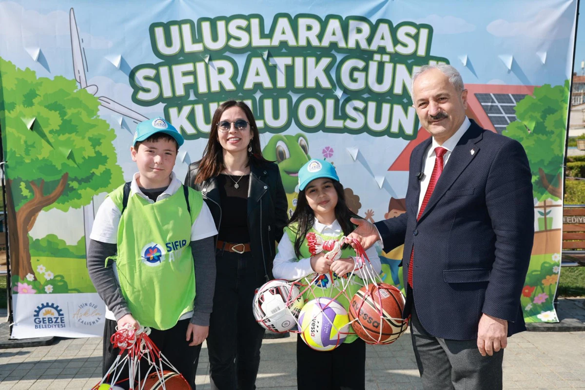 GEBZE BELEDİYESİ&rsquo;NDEN SIFIR ATIK G&Uuml;N&Uuml; ETKİNLİĞİ