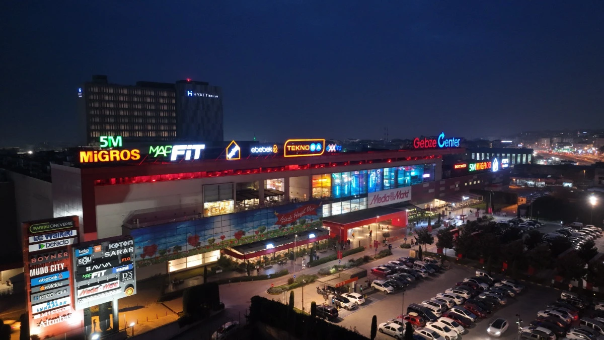 GEBZE CENTER 15. YILINI KUTLUYOR