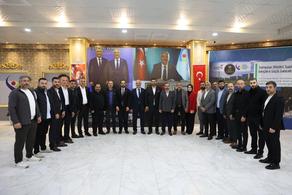 Gebze İş D&uuml;nyasında Se&ccedil;im Heyecanı: Mavi Liste Zirvesinde Sekt&ouml;rel Gelecek Masaya Yatırıldı