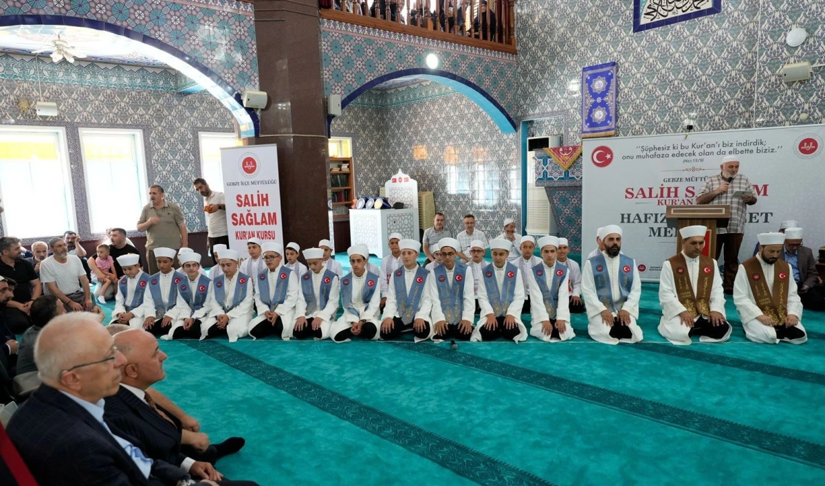 Gebze M&uuml;ft&uuml;l&uuml;ğ&uuml; Salih Sağlam Kur'an Kursu Hafızlık İcazet Merasimi Yapıldı