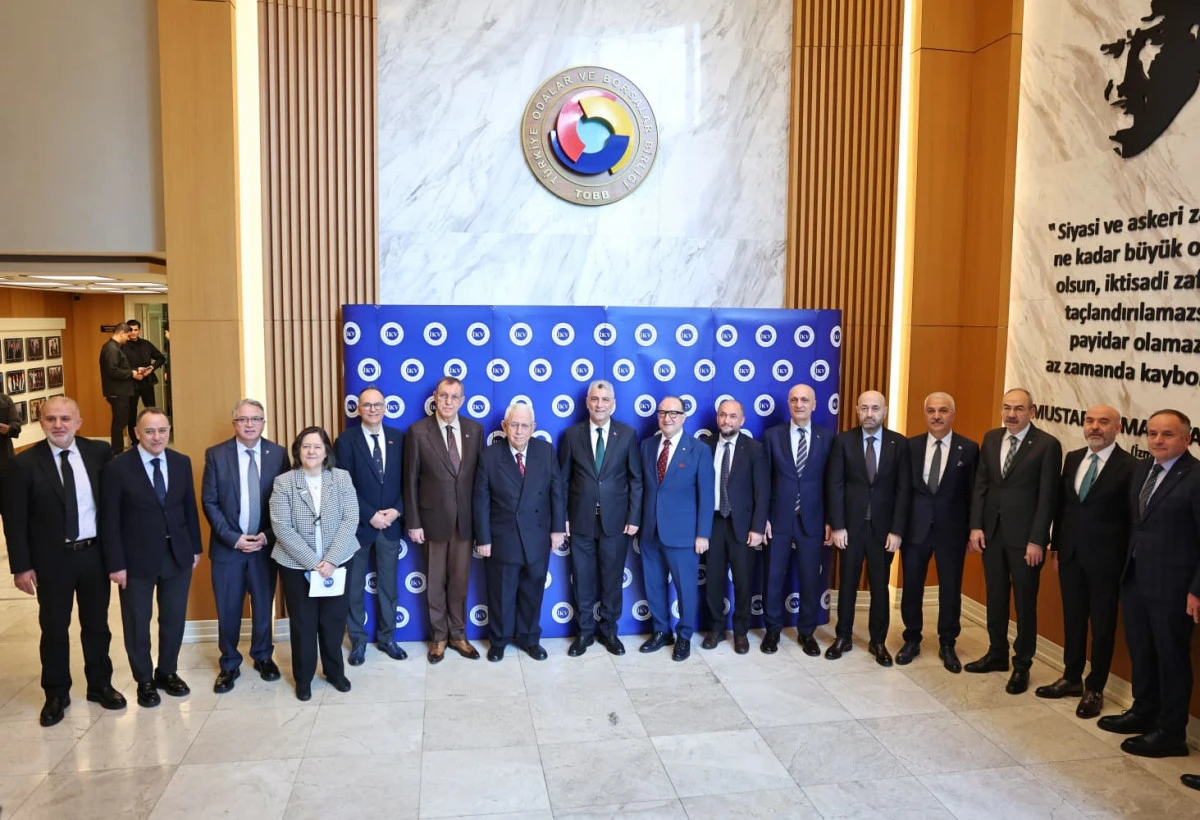 GEBZE TİCARET ODASI Y&Ouml;NETİM KURULU BAŞKANI ABDURRAHMAN ASLANTAŞ, G&Uuml;MR&Uuml;K BİRLİĞİ&rsquo;NİN 30. YILI PROGRAMINA KATILDI