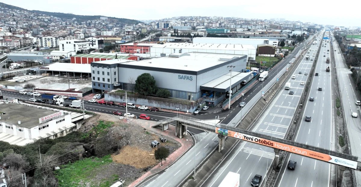 Gebze&rsquo;de yeni yan yol &ccedil;ıkışı Feniş Kavşağı&rsquo;nı rahatlattı