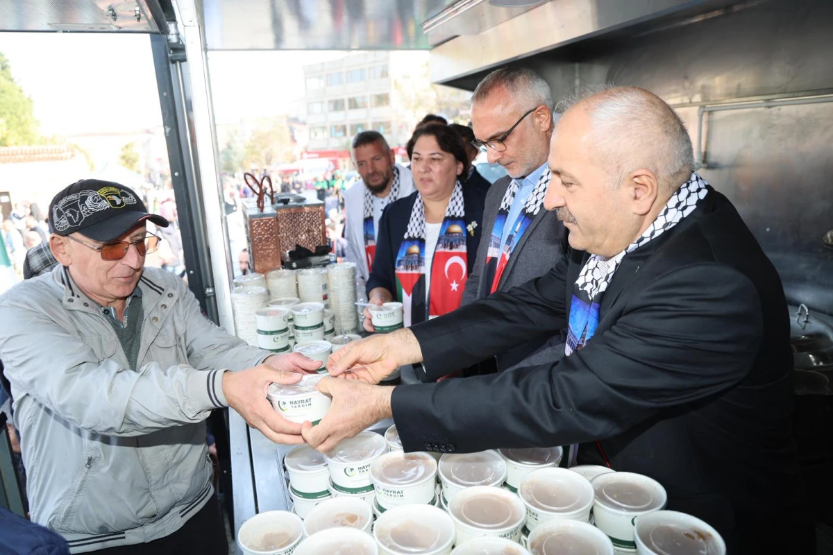 Gebze’den Gazze’ye Kardeşlik Eli: 10 Tır Yardım Dualarla Yola Çıktı