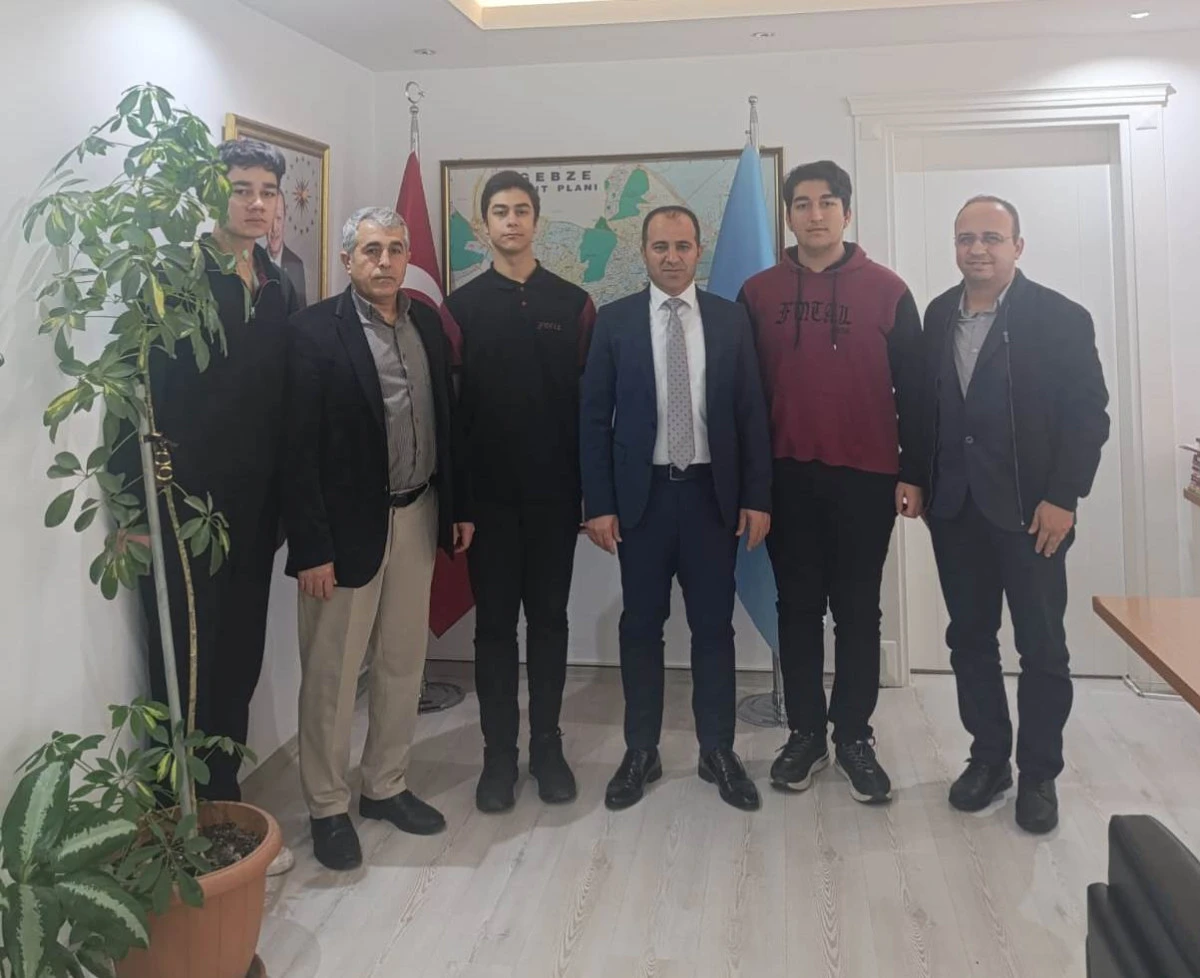 Gebzeli &Ouml;ğrenciler Avrupa&rsquo;dan D&ouml;nd&uuml;