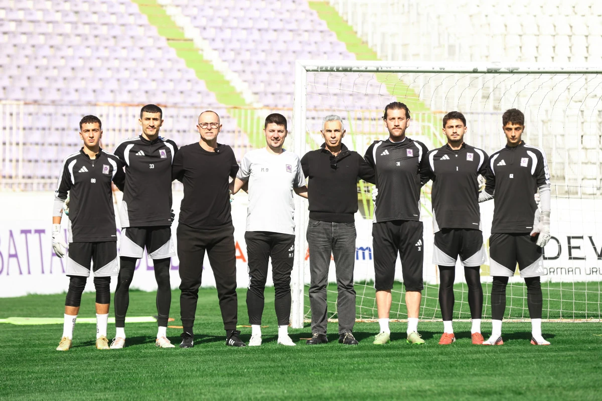 GEBZESPOR&rsquo;DA DEV EĞİTİM: UEFA KALECİ A LİSANSI &Ccedil;ALIŞMASI BAŞARIYLA COMPLETED!